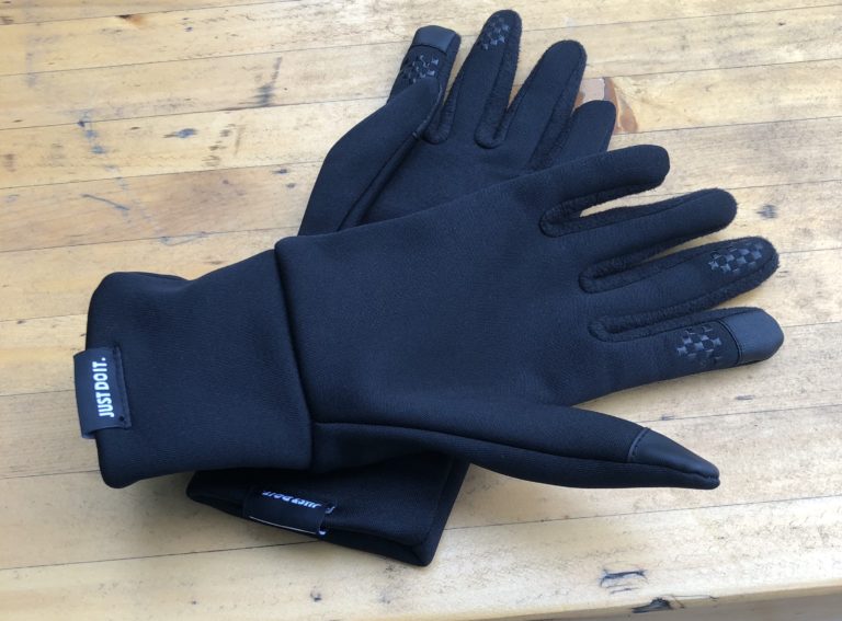 Battle of the Hands: Mittens vs. Gloves
